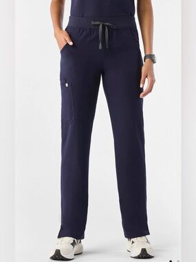 FIGS HW “Kade” High Waisted Navy Cargo Scrub Pants Women’s | Medium Petite MP